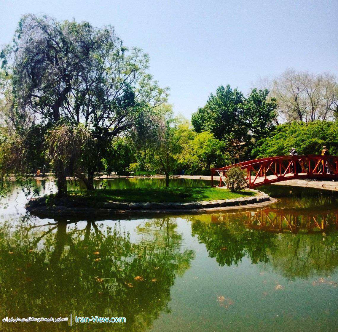 دریاچه زیبای باغ ملی گیاه شناسی،تهران–Lake of Tehran’s Botanical Garden